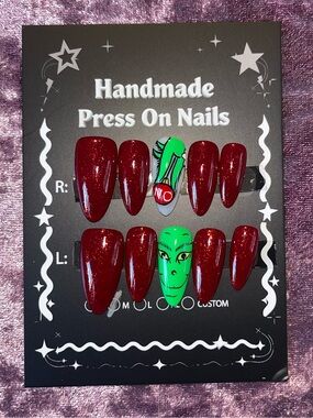 Handmade Press On Nails - Red with Green Accent -